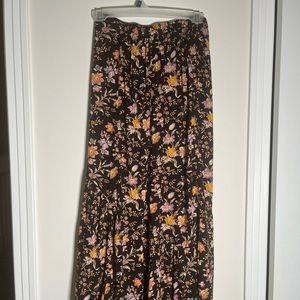 American Eagle Women’s skirt Size 00 For Sale!!!